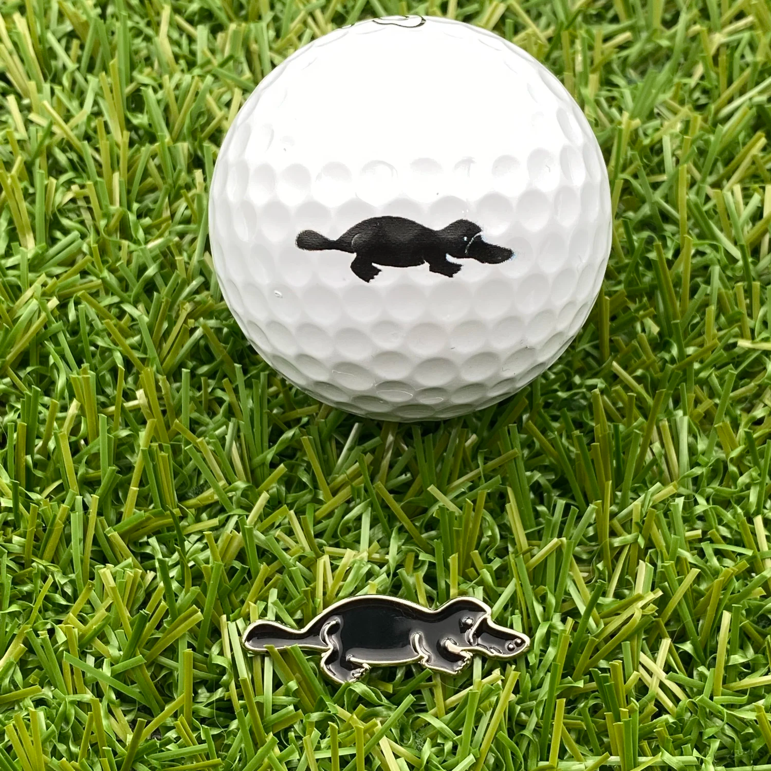 Black silhouette Platypus magnetic golf ball marker